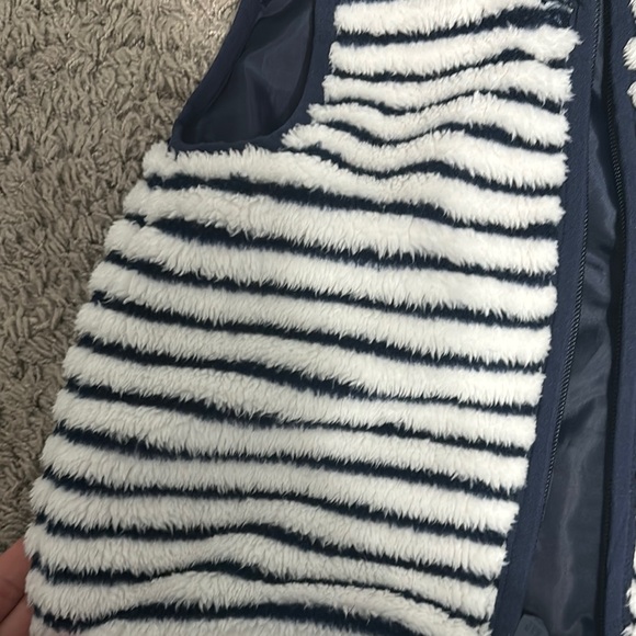TODDLER- Striped Vest - Picture 3 of 3